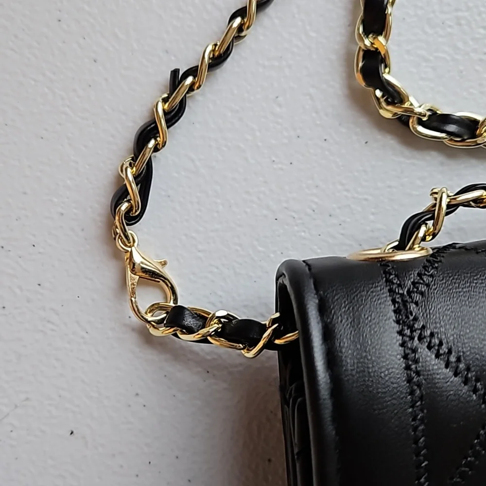 Black purse - Picture 4 of 13